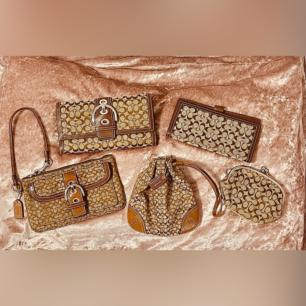 COACH - GORGEOUS 5 PCS SET.